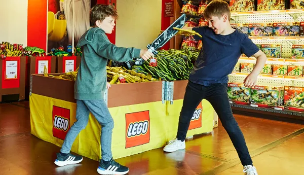045 Legoland K1A1187 Final 700X500