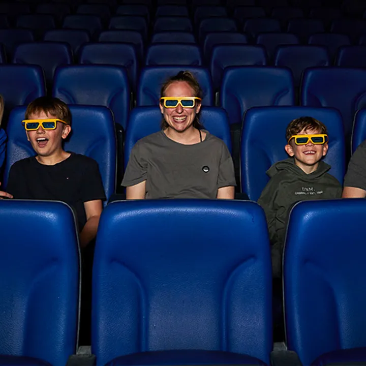 046 Legoland K1A1213 Final 700X500